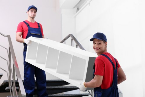 Careful moving support for homes and offices in South Kensington