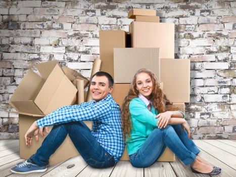 Moving truck service for residential and commercial moves in South Kensington