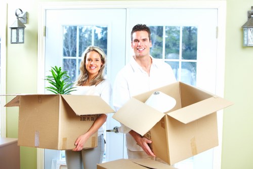 Experienced South Kensington movers preparing for a careful property relocation