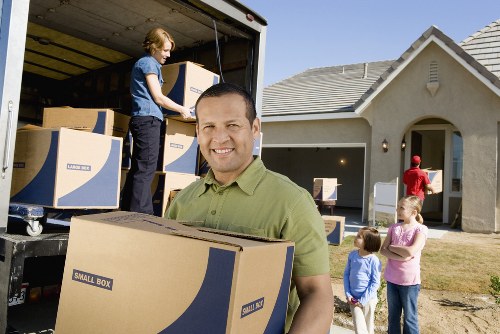 Local moving truck and relocation support for South Kensington customers